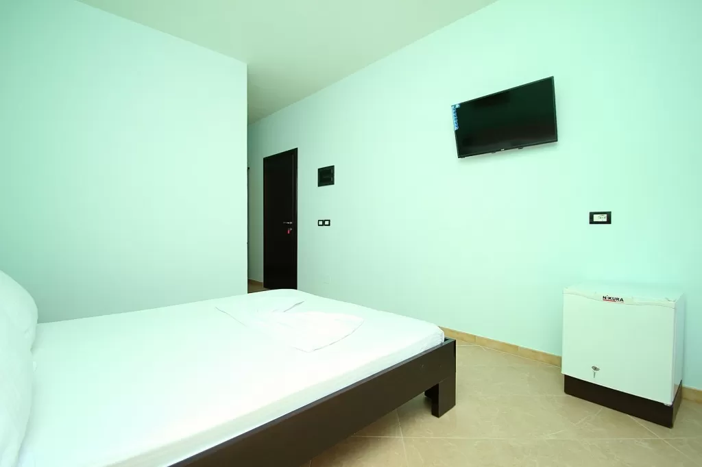 AL Hotel 12 - STD DBL 2.jpg